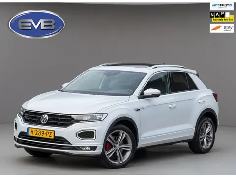 Volkswagen T-Roc 1.5 TSI Sport Business R, panoramadak, trekhaak, 1 e eigenaar, NL auto met nap