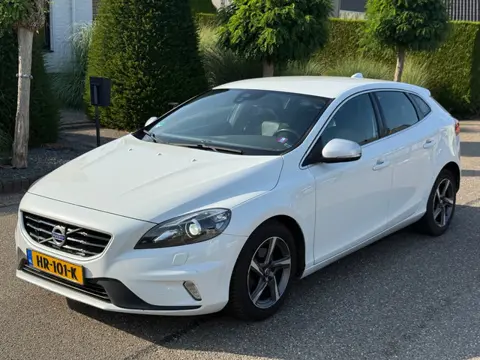 Volvo V40 2.0 D2 R-Design 2015 Navi/Clima/Lmv