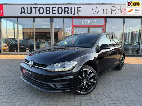 Volkswagen Golf 1.0 TSI Comfortline | LED | PDC | Bluetooth