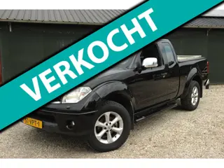 Nissan Navara 2.5 dCi LE Double Cab/AIRCO/4X4/CLIMA/ABS/LMV/TOPBOX/