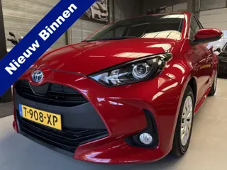 Toyota Yaris 1.5 Hybrid Active Camera, Adaptc. Cruise, Carplay Navi