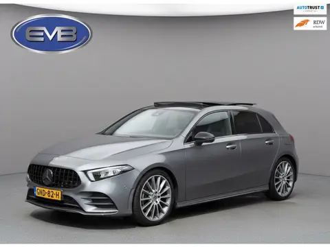 Mercedes-Benz A-klasse 220 AUTOMAAT 190 pk Premium Plus, AMG styling, panoramadak, achteruitrijcamer