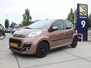 Peugeot 107 1.0 Active Pack Premium Airco, LED, NAP, Facelift Zomeractie!!!