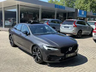 Volvo S90 T8 455pk AWD Ultimate Dark B&W Head-Up Luchtvering Tailored Wool