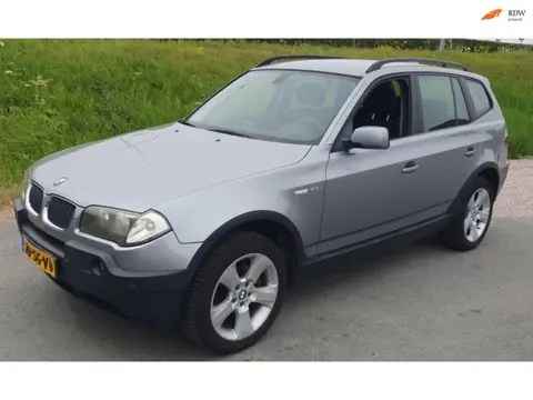 BMW X3 2.0i Introduction 4WD PSENSOR NAVI CRUISE TREKHAAK