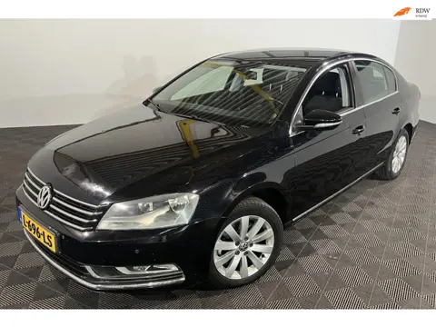 Volkswagen Passat 1.4 TSI Highline BlueMotion PSENSOR CRUISE 2 X SLEUTELS