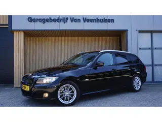 BMW 3-serie Touring 318i 136pk Luxury Line Airco Leder Xenon *NL auto* pdc 16 inch LM Cruise Navi *G