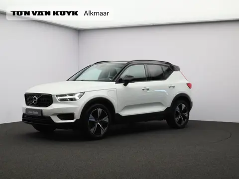 Volvo XC40 1.5 T4 Recharge R-Design / Leder / Stoel- + Stuurwielverwarming / Achteruitrijcamera / Cr