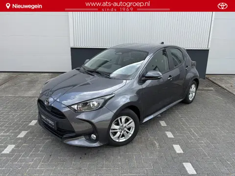 Toyota Yaris 1.5 Hybrid 115 Business Plus Special  | Parkeersensoren Voor en Achter | Stoel en Stuur