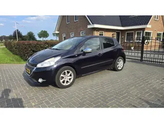 Peugeot 208 1.2 VTi Style LET OP!! staat op Locatie in EMST!!