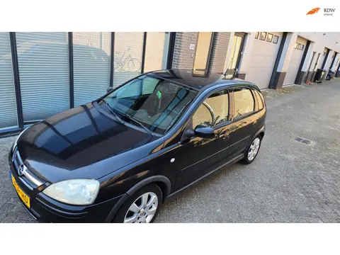 Opel Corsa 1.2-16V Silverline! Airco!