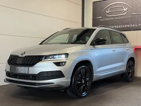 Skoda Karoq 1.5 TSI ACT Sportline Business Pano, ACC, Virtual Cockpit, Apple Carplay, Sfeerverlichti