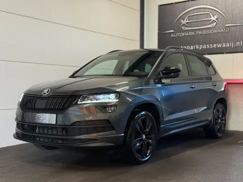 Skoda Karoq 1.5 TSI ACT Sportline Business Pano, ACC, Apple Carplay, Stoelverwarming, LED, Keyless, 