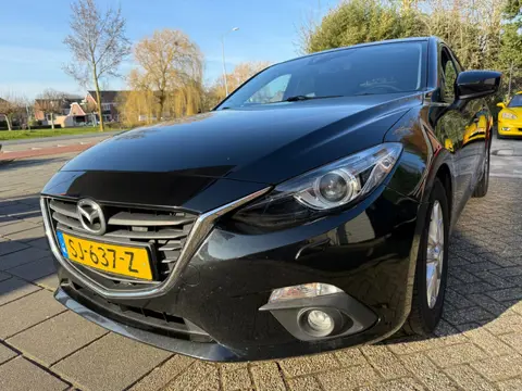 Mazda 3 2.0 TS+ / Parkeersensoren / Navi / Bluetooth / Airco
