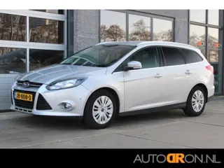 Ford FOCUS Wagon 1.0 EcoBoost Titanium LET OP! MOTOR TIKT!