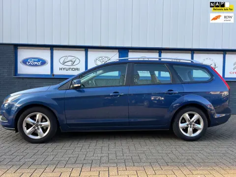 Ford Focus Wagon 1.6 Comfort 2010 182000KM NWE.APK 3750EU