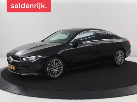 Mercedes-Benz CLA-klasse 180 Luxury Line | Half leder | Stoelverwarming | Sfeerverlichting | Carplay