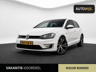 Volkswagen Golf 1.4 TSI GTE |PANO|NL AUTO|LED|PDC|STOELVERWARM