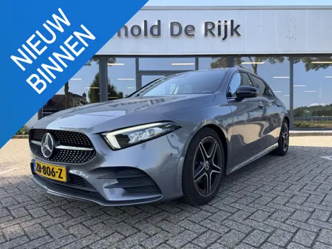 Mercedes-Benz A-klasse 180 Business Solution AMG Night Upgrade