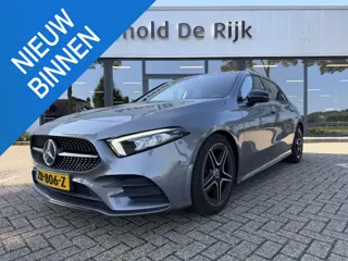 Mercedes-Benz A-klasse 180 Business Solution AMG Night Upgrade