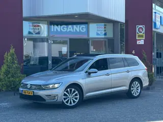 Volkswagen Passat Variant 1.4 TSI GTE Highline | Pano | Trekhaak