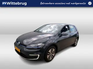 Volkswagen e-Golf E-DITION / SOH 91%/ WARMTEPOMP/ AUTOMAAT/ NAVI/ CLIMA/ 16" LMV