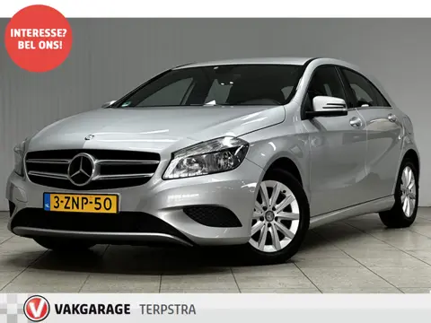 Mercedes-Benz A-Klasse 180 Ambition/ 16'' LMV/ Navi/ Stoelverw./ Zwarte-Hemel/ Camera/ Half-Leder Na