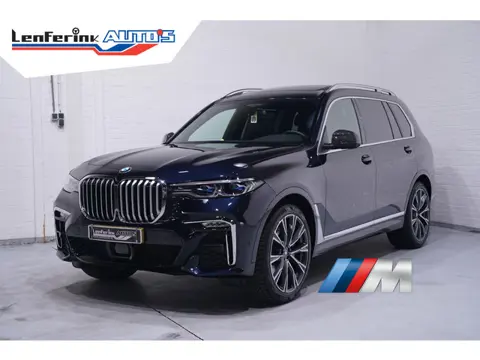 BMW X7 xDrive40i M Sport NAP M Stoelen Carbon spiegels Leder dashbord Massage Standverwarming Bowers