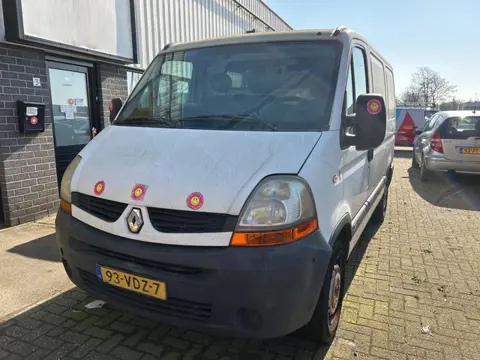Renault Master T33 2.5 dCi L1H1 DC|start niet
