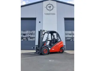 Linde H25D triplo met sideshift met 8100 uur!!