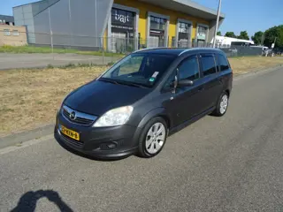 Opel Zafira 2.2 Temptation 7 persoons
