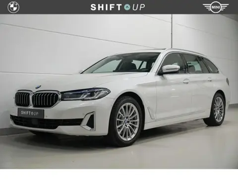 BMW 5 Serie Touring 530i Panoramadak | Laser | Head Up | Elektr. Trekhaak