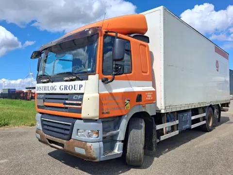 DAF CF 85.360 * 6x2 * Euro 4 * 1 x Bed (bj 2008, automaat)