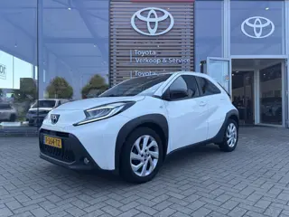 Toyota Aygo X 1.0 VVT-i MT first Handgeschakeld 72pk | Dealer onderhouden | Achteruitrijcamera | App