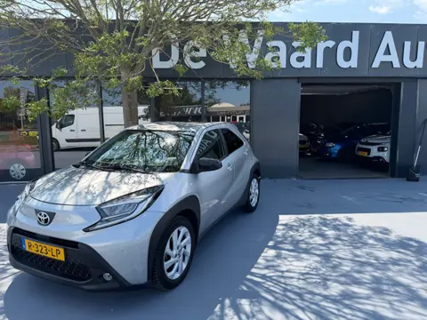 Toyota Aygo X 1.0 VVT-i MT first/ airco/camera/ LM velgen/12 maanden garantie