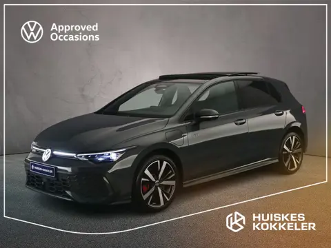 Volkswagen Golf GTE 1.5 TSI eHybrid 272pk DSG Automaat Trekhaak, Panoramadak, 360 camera, Adaptive c