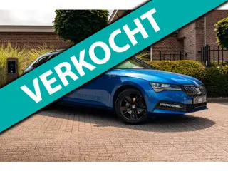 Skoda Superb Combi 1.4 TSI iV Sportline Business 218 PK Elek.Trekhaak Keyless ACC Camera 18''