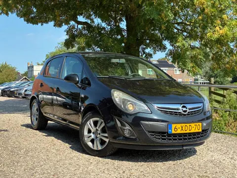 Opel Corsa 1.4-16V Business+ | Half leder + Cruise + Stoel/Stuur Verw. + Clima nu € 4.450,-!!!