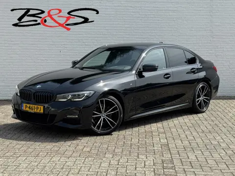 BMW 3-serie 318i Business Edition M-Sport Full Led Carplay Automaat Digital Dash Camera Leder Cruise