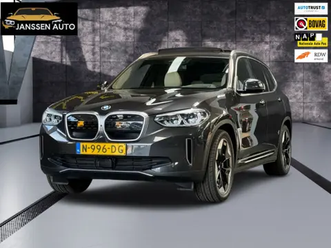 BMW IX3 High Executive 80 kWh | Pano | Sportstoelen | 360 | HUD | H&K | Adaptive Cruise | LED | ACC 