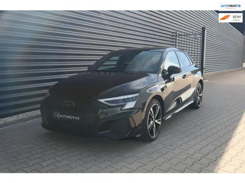 Audi A3 Sportback 40 TFSI e SPORTBACK / HUD / CARPLAY / CAMERA / ALCANTARA