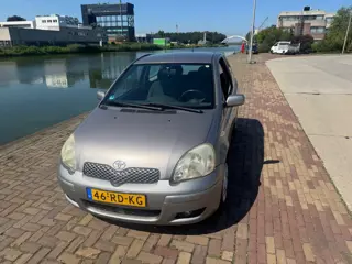Toyota Yaris 1.3 VVT-i S-Line