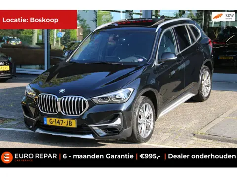 BMW X1 SDrive20i VDL Nedcar Edition PANO-DAK TREKHAAK!
