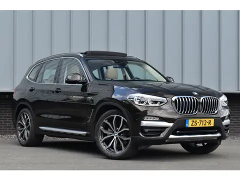 BMW X3 xDrive20i High Executive | Pano | Trekhaak | Leder | Stoelverwarming