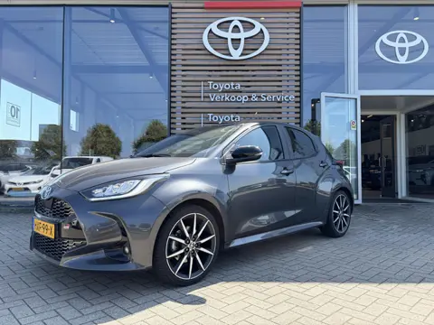 Toyota Yaris 1.5 Hybrid 130 GR SPORT Automaat 130pk | Apple Carplay/Android Auto | Sportieve afstell
