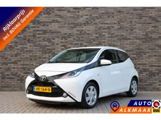 Toyota Aygo 1.0 VVT-i x-play | Airco | Cruise control | Camera | Rijklaarprijs - incl.garantie