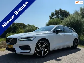 Volvo V60 2.0 B3 R-Design Automaat / Camera / Apple CarPlay-Android Auto / 19" Velgen / Stuur-/Stoel