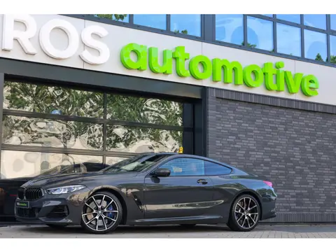 BMW 8 Serie M850i xDrive High Executive | VOL! | DEALER ONDH | CARBON | B&W | NAP | 4WIELSTUURING | 