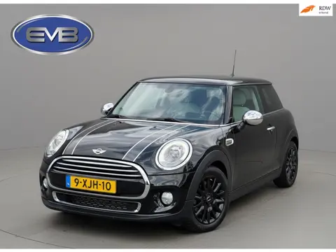 Mini Mini 1.5 Cooper 136 PK, panoramadak, lederen sportinterieur, stoelverwarming, headup display,cl