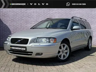 Volvo V70 2.5T Summum | 5 CILINDER! | Trekhaak | Schuif kantel dak | Xenon koplampen | Sport lederen